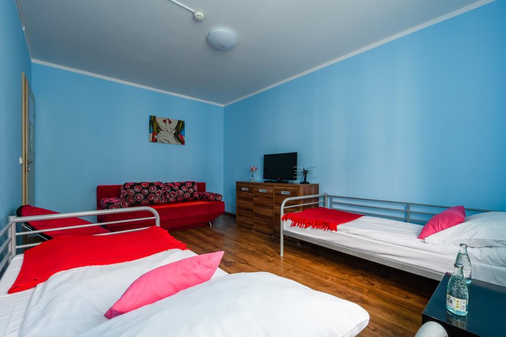 Hostel Krokodyl Varsavia Esterno foto