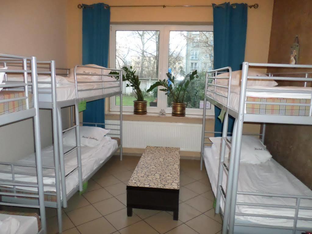 Hostel Krokodyl Varsavia Esterno foto