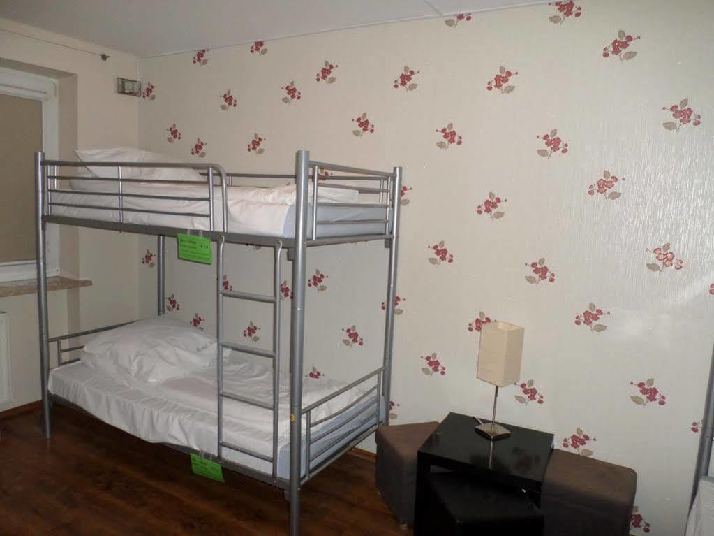 Hostel Krokodyl Varsavia Esterno foto