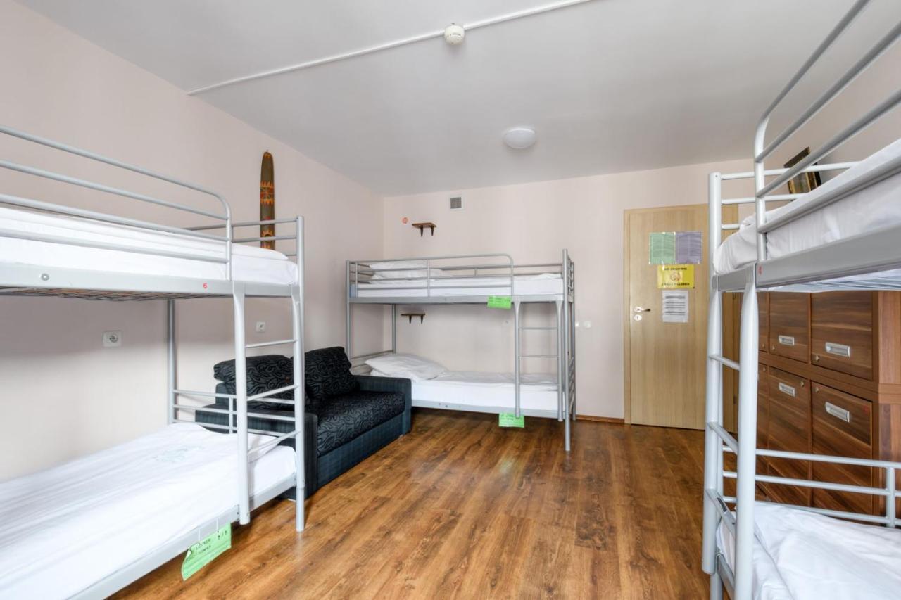 Hostel Krokodyl Varsavia Esterno foto